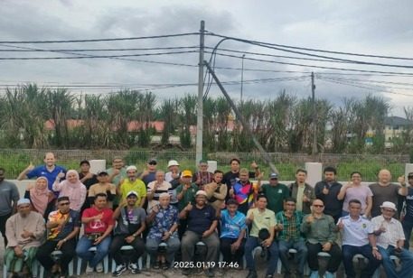 Group photo with community members